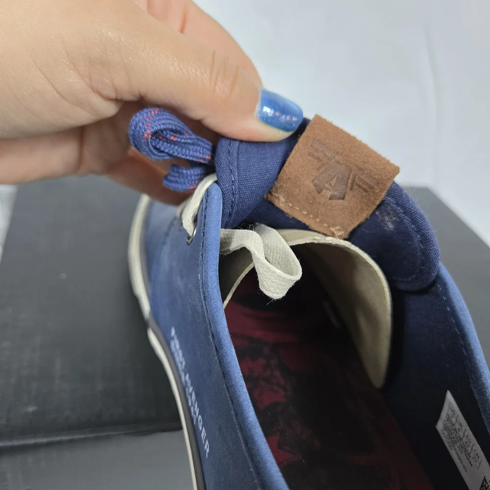 Toms x Marvel Mens Navy Captain America Leather Carlo Sneakers 9 NEW Limited Ed